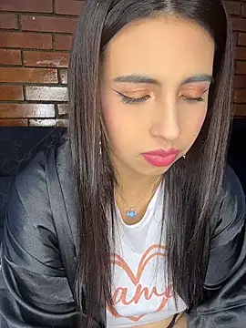 Živý XXX chat TAMMYBLACKK
