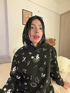 Živý XXX chat ZaraLuuv