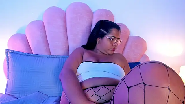 دردشة Mommy_Big_Ass الجنسية المباشرة