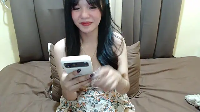 x_brittany_x's Live XXX Chat