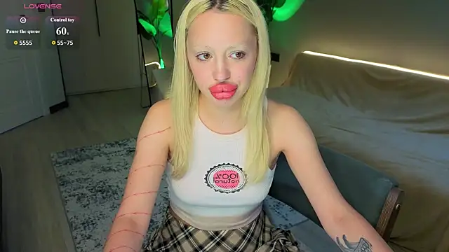 Chat XXX en directo de Luna_Beverly