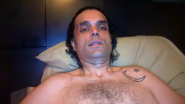 icebergslim281 – Naživo XXX chat