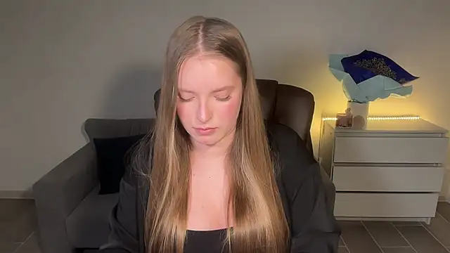EvaMaddison XXX чат на живо