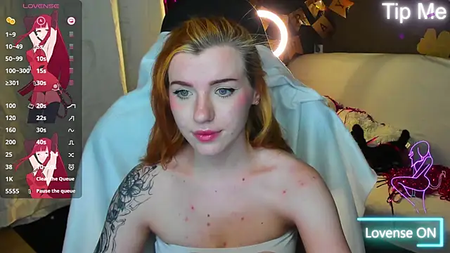 Chatroom XXX en direct de MeganNewCat
