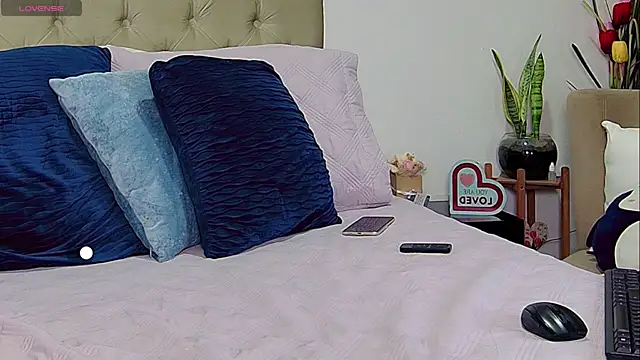 Živý XXX chat yanella_fire