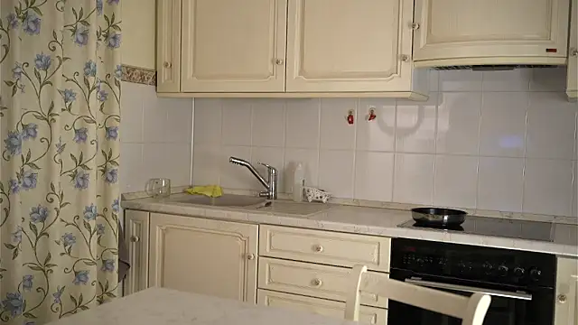 Chat XXX en directo de TinselFox