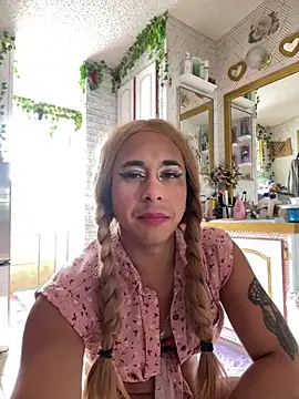 TranSexualJade95: онлайн-секс-чат