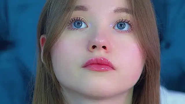 KeiraAsti Adlı Modelin Canlı XXX Sohbeti