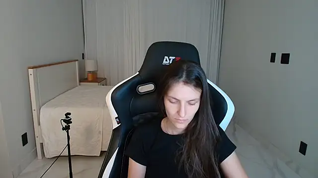 upssnowy Chat XXX live