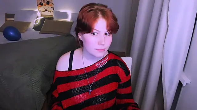 MiaLacricen Live XXX chat