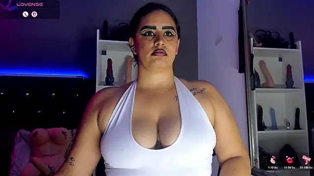 Chatroom XXX en direct de MariaGaitan