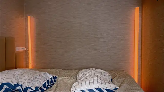 Little_Lilia live XXX chat