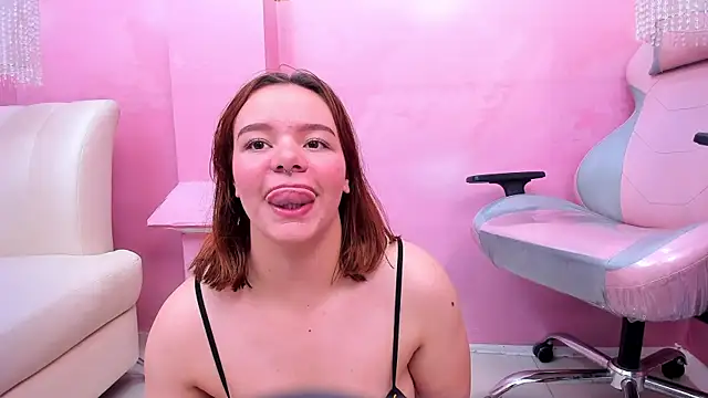 PersefoneSnow's Live XXX Chat