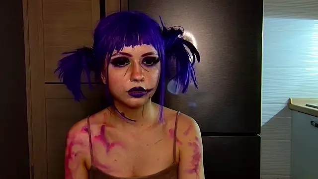 YunaLeaf live XXX chat