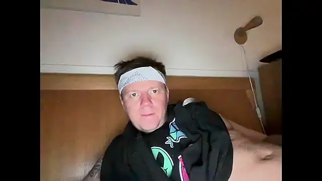 Chat +18 de monster_d_2025 ao vivo