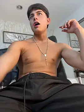 Lander_Cruz Live XXX-Chat