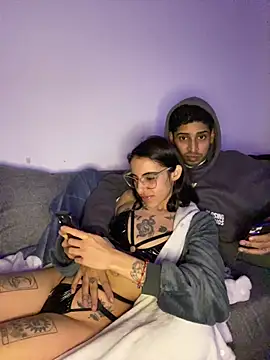 Poison_Ivy_29's Live XXX Chat