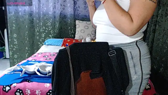 Živý XXX chat miia-big1boobs_