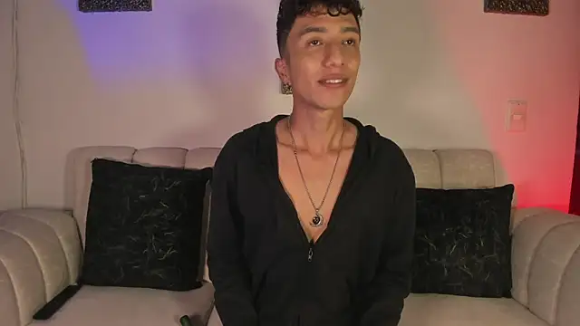 Chat XXX en directo de mhatias_