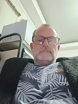 Chat +18 de nard53 ao vivo