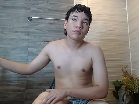 แชท XXX สดของ TheSweetKenny