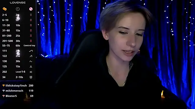 _Shadow_devil__'s Live XXX Chat