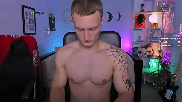 emmanuel_shine élő XXX-chatje