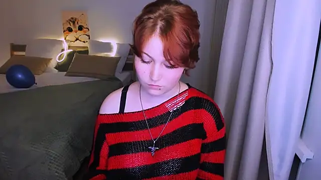MiaLacrice Chat XXX in diretta