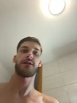 Chat +18 de skinnytwink2008 ao vivo