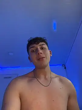 OLIVER_K live XXX chat