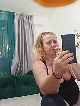 JuliaBestX 라이브 XXX 채팅
