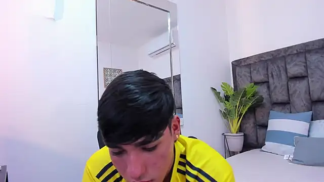 dimitryboy_wallen live XXX chat