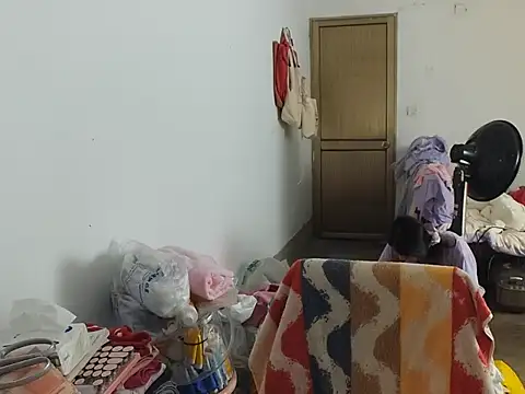 RebelAura Adlı Modelin Canlı XXX Sohbeti