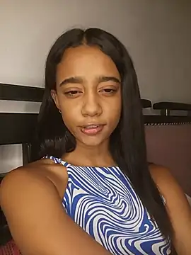 Zoe_Sweett18's Live XXX Chat