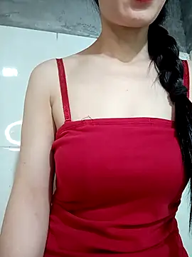 Vyvvyy69's Live XXX Chat
