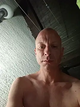 Show modela CroatianStylePussyLover na web-kameri