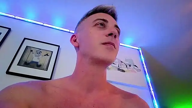 1Hugo1 Chat XXX in diretta
