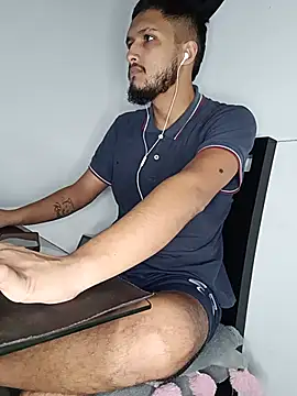 mosmar_20 Adlı Modelin Canlı XXX Sohbeti