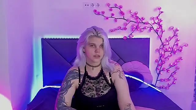 Chat +18 de JoannLowe ao vivo