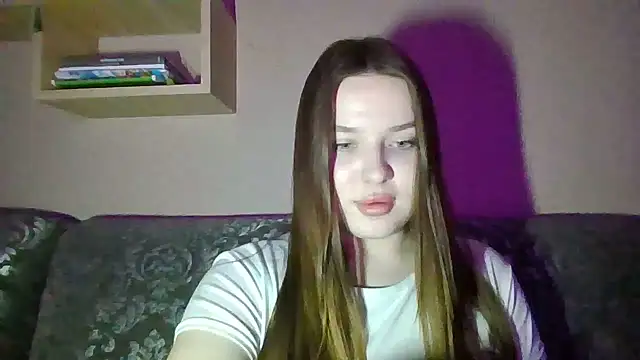 BratzDollVibes' Live XXX Chat