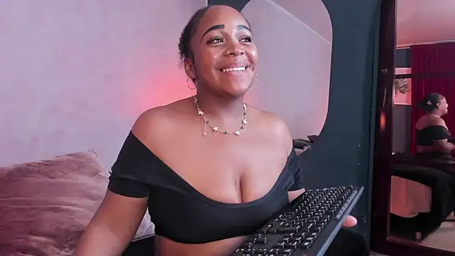rouses_malih's Live XXX Chat
