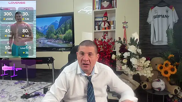 SpartacusDaddy48 Chat XXX live