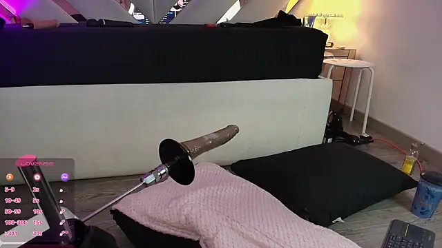michelle_cutee_'s Live XXX Chat