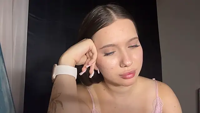 KarlyBiringer Live XXX-Chat