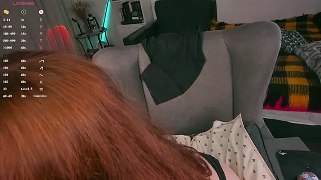 Chat +18 de Alice_CutePerv ao vivo