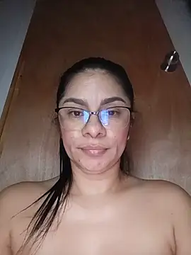 luna_pinky's Live XXX Chat