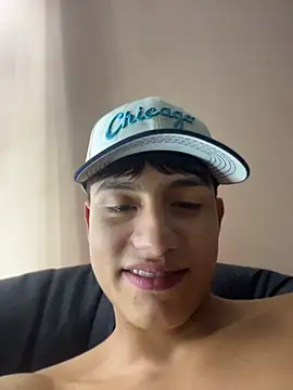 Lander_Cruz's Live XXX Chat