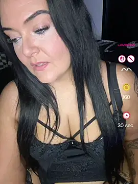 Miss_CurvesXXX Chat XXX in diretta
