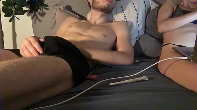 2muchfunFR's Webcam Show