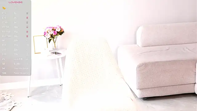XXX chat uživo modela KeeleyBuoy